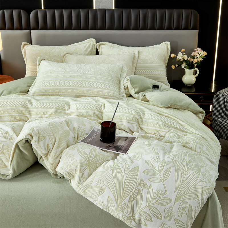 91家纺网 家纺一手货源 找家纺 （总）2024新款A类8斤雕花绒牛奶绒四件套