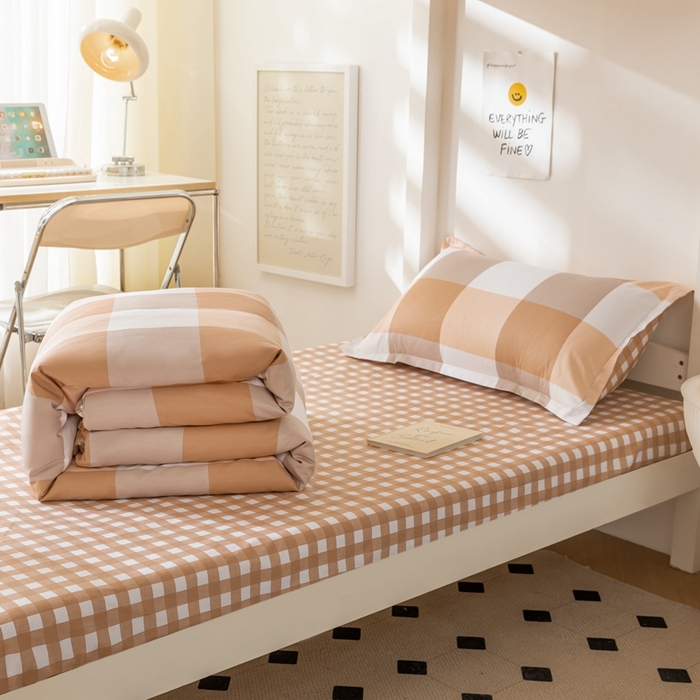 91家纺网 家纺一手货源 找家纺 卡迪亚家纺 2024新款全棉学生三件套 粉大格