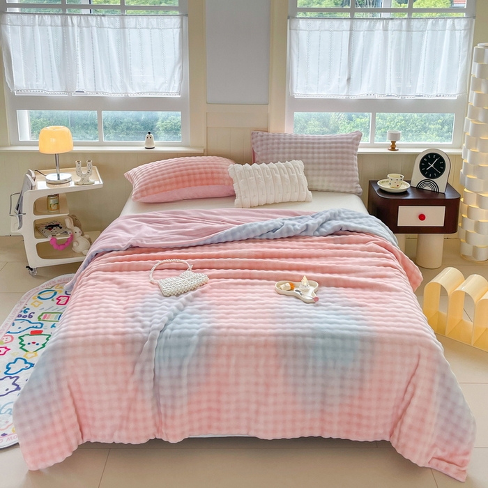 91家纺网 家纺一手货源 找家纺 言熙居家纺 2024新款AB版多功能盖毯被套 泡芙-粉蓝