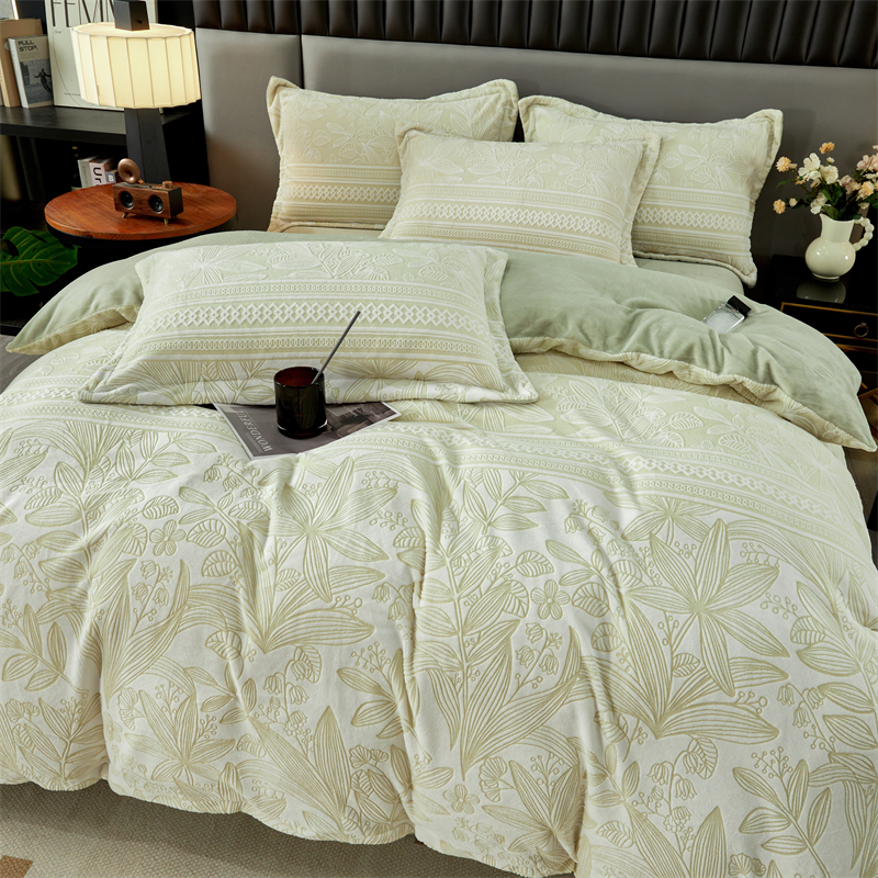 91家纺网 家纺一手货源 找家纺 （总）2024新款A类8斤雕花绒牛奶绒四件套