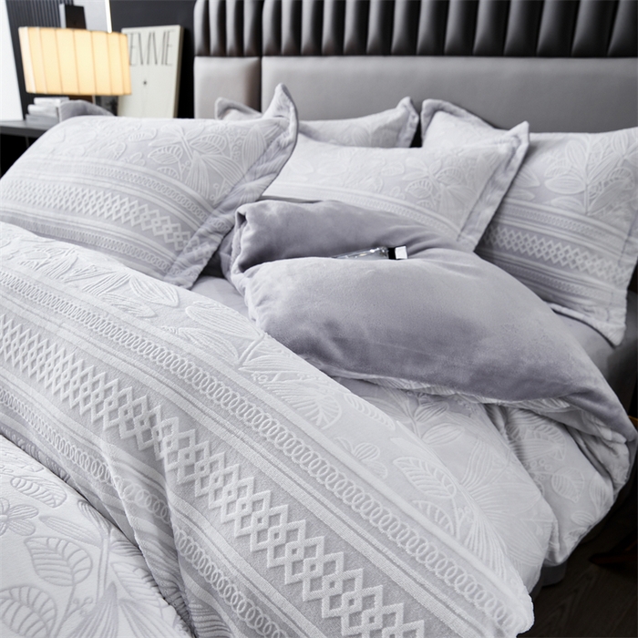 91家纺网 家纺一手货源 找家纺 2024新款A类8斤雕花绒牛奶绒四件套 芳草-灰