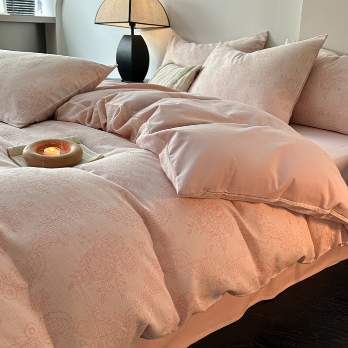 91家纺网 家纺一手货源 找家纺 博雅 2024新款全棉提花三层纱磨毛四件套（上图送2000元货款） 玫瑰面纱（粉）