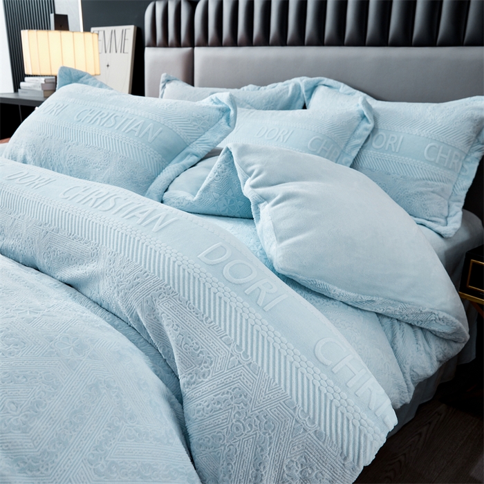 91家纺网 家纺一手货源 找家纺 2024新款A类8斤雕花绒牛奶绒四件套 梵音-蓝