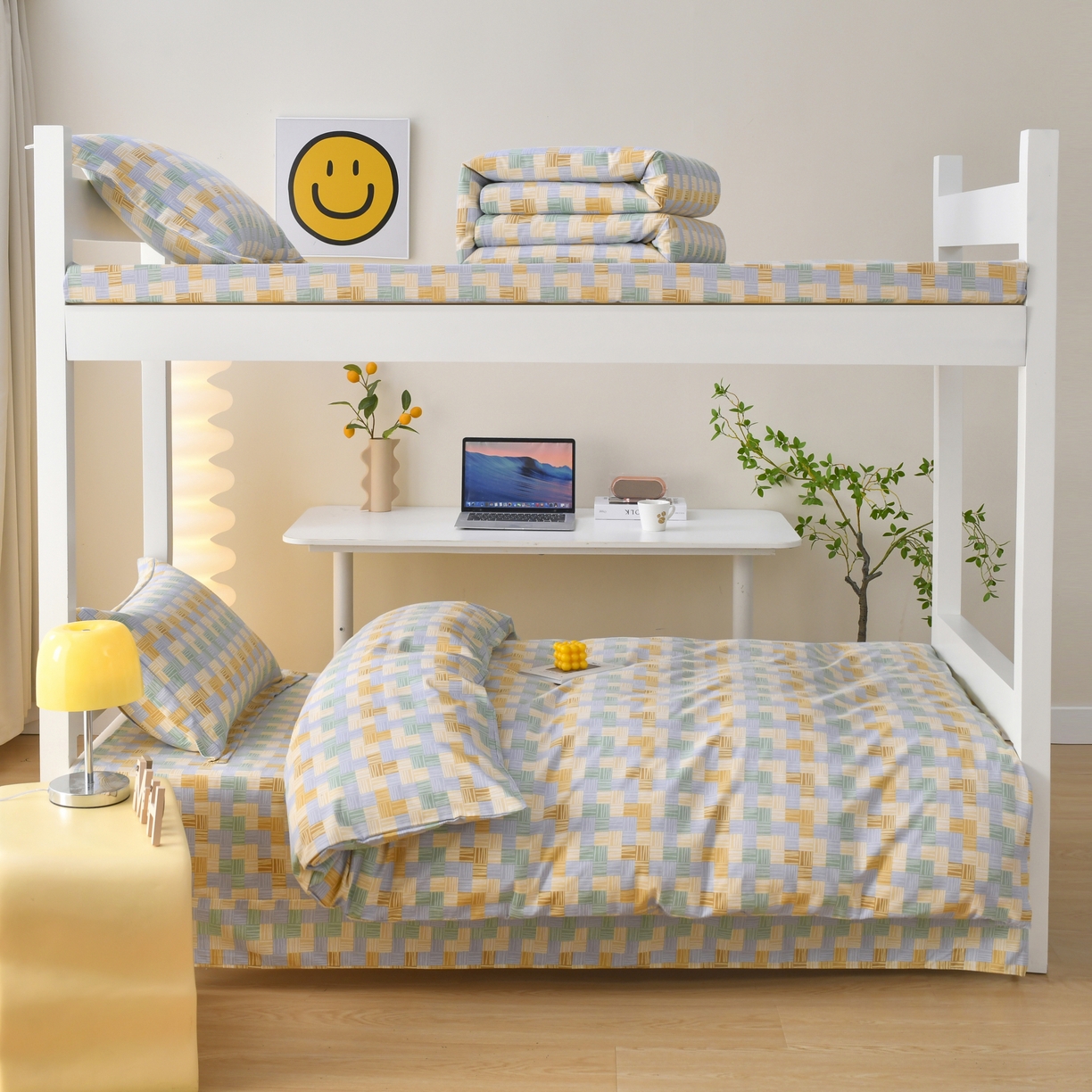 91家纺网 家纺一手货源 找家纺 优尚 2025全棉纯棉磨毛喷气印花学生三件套 林间织梦