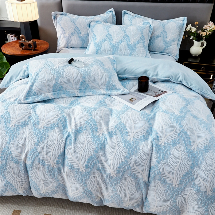 91家纺网 家纺一手货源 找家纺 2024新款A类8斤雕花绒牛奶绒四件套 秋思-蓝