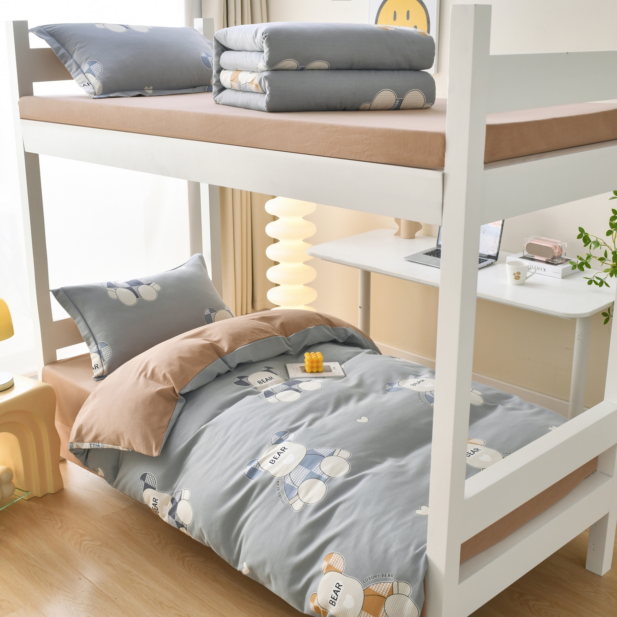 91家纺网 家纺一手货源 找家纺 优尚 2025全棉纯棉磨毛喷气印花学生三件套 星辉熊语