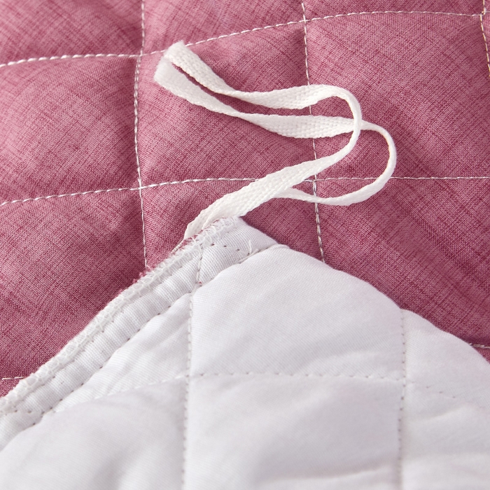 91家纺网 家纺一手货源 找家纺 罗艺轩 2024新款色织蕾丝夹棉床裙款四件套-皇家贵族 皇家贵族-珊瑚红