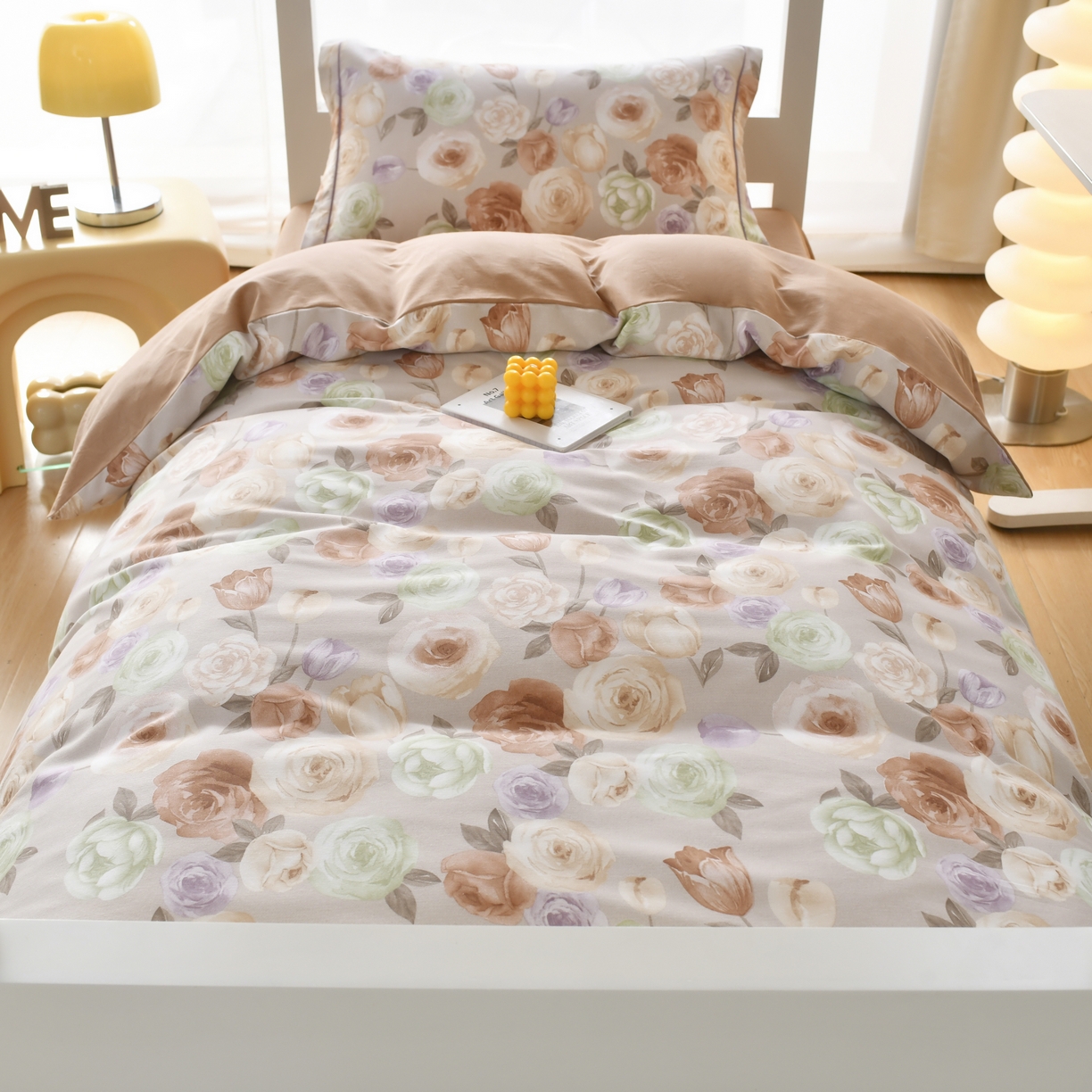 91家纺网 家纺一手货源 找家纺 优尚 2025全棉纯棉磨毛喷气印花学生三件套 古韵芳华