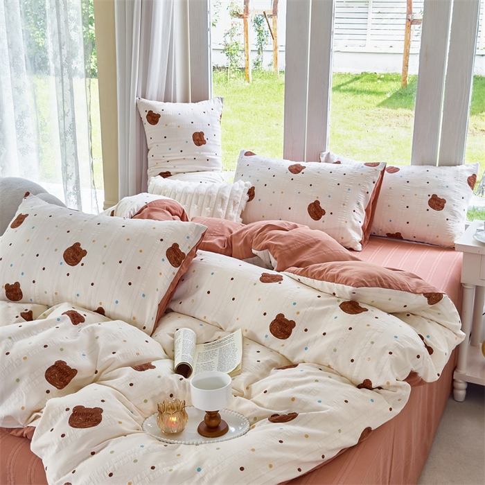 91家纺网 家纺一手货源 找家纺 富之航 2024新款云纱棉四件套现货供应 波点小熊