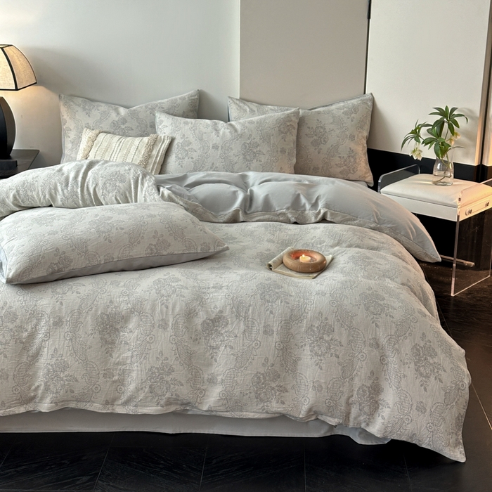 91家纺网 家纺一手货源 找家纺 博雅 2024新款全棉提花三层纱磨毛四件套（上图送2000元货款） 玫瑰面纱（灰）