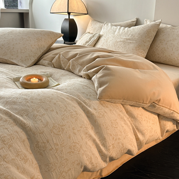 91家纺网 家纺一手货源 找家纺 博雅 2024新款全棉提花三层纱磨毛四件套（上图送2000元货款） 洛丽塔（米）