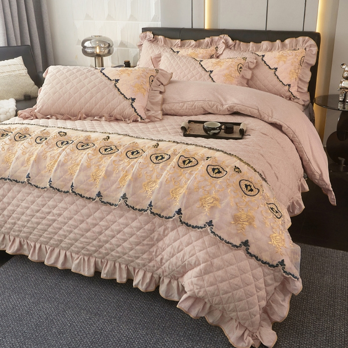 91家纺网 家纺一手货源 找家纺 罗艺轩 2024新款色织蕾丝夹棉床裙款四件套-皇家贵族 皇家贵族-奶茶色