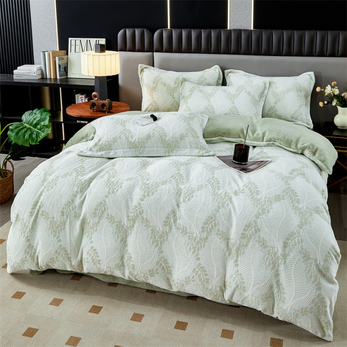 91家纺网 家纺一手货源 找家纺 2024新款A类8斤雕花绒牛奶绒四件套 秋思-绿