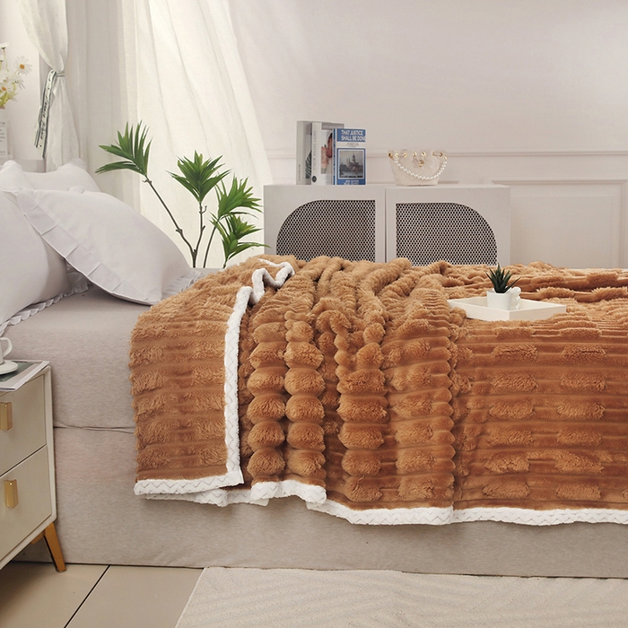 91家纺网 家纺一手货源 找家纺 赋雅家纺-毛毯-绒品套件专家 2025新款仿裘皮兔绒毛毯 咖色