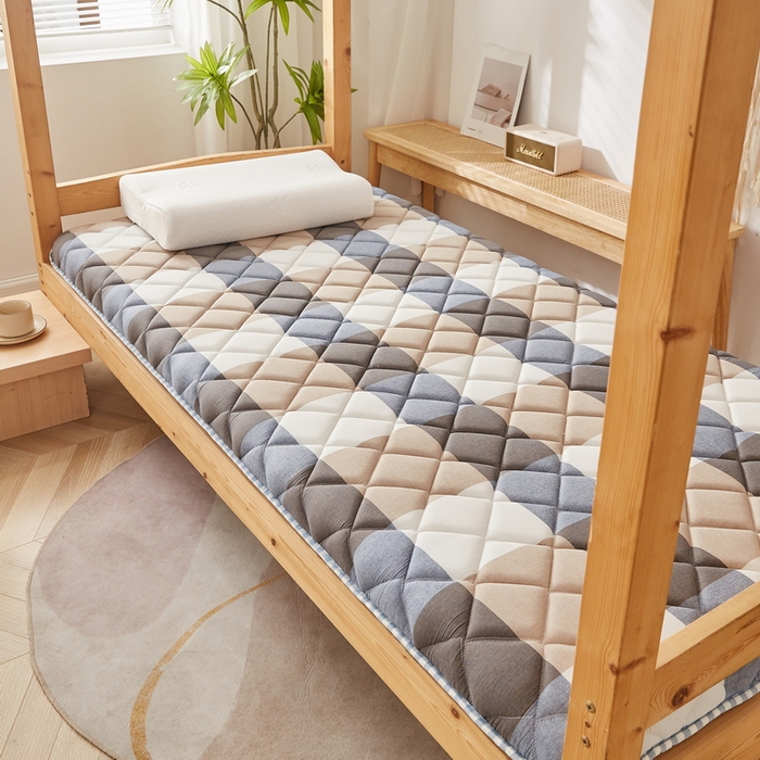 91家纺网 家纺一手货源 找家纺 迪乐妮 2024新款单人床乳胶椰棕床垫 蓝大格