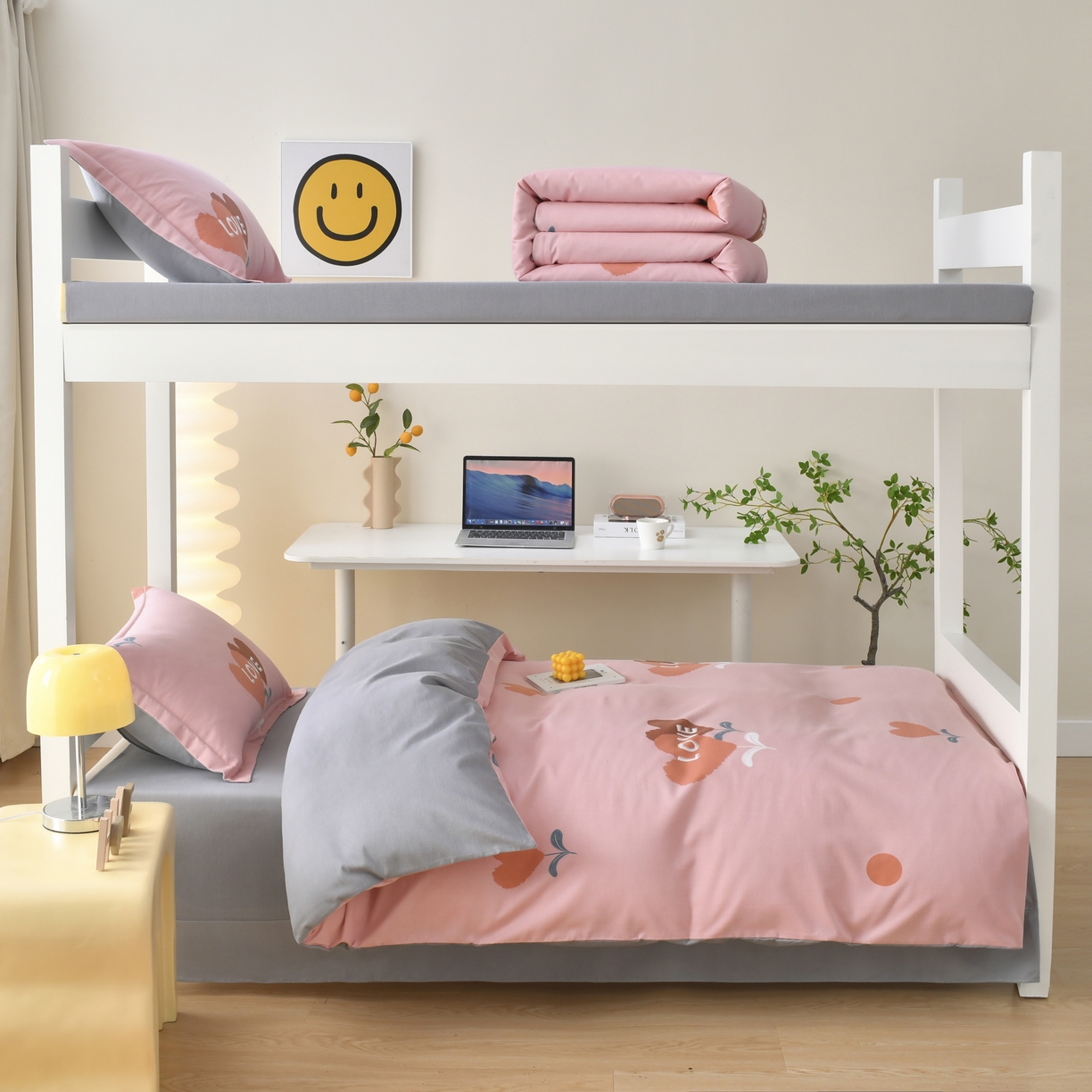 91家纺网 家纺一手货源 找家纺 优尚 2025全棉纯棉磨毛喷气印花学生三件套 绯心绣语