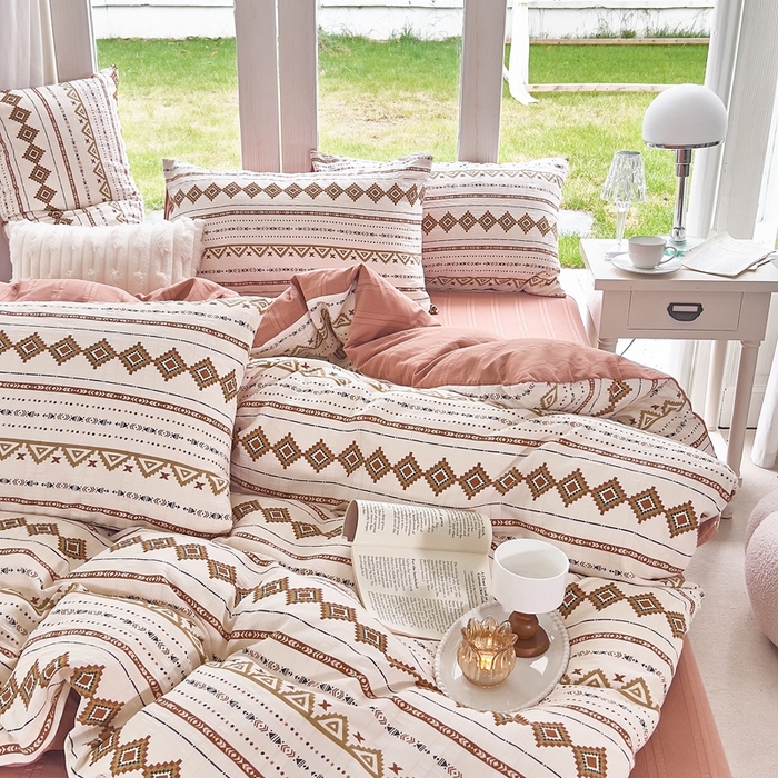 91家纺网 家纺一手货源 找家纺 富之航 2024新款云纱棉四件套现货供应 几何梦境