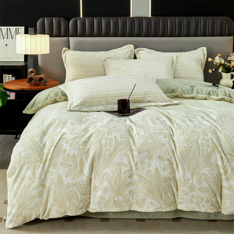 91家纺网 家纺一手货源 找家纺 （总）2024新款A类8斤雕花绒牛奶绒四件套