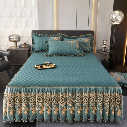 91家纺网 家纺一手货源 找家纺 （总）罗艺轩 2024新款色织蕾丝夹棉床裙三件套-皇家贵族