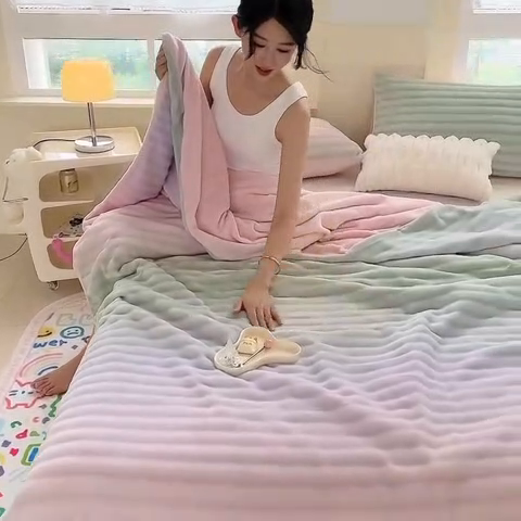 91家纺网 家纺一手货源 找家纺 言熙居家纺 2024新款AB版多功能盖毯被套 泡芙-粉绿