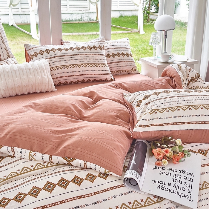 91家纺网 家纺一手货源 找家纺 富之航 2024新款云纱棉四件套现货供应 几何梦境