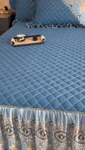 91家纺网 家纺一手货源 找家纺 （总）罗艺轩 2024新款色织蕾丝夹棉床裙三件套-皇家贵族