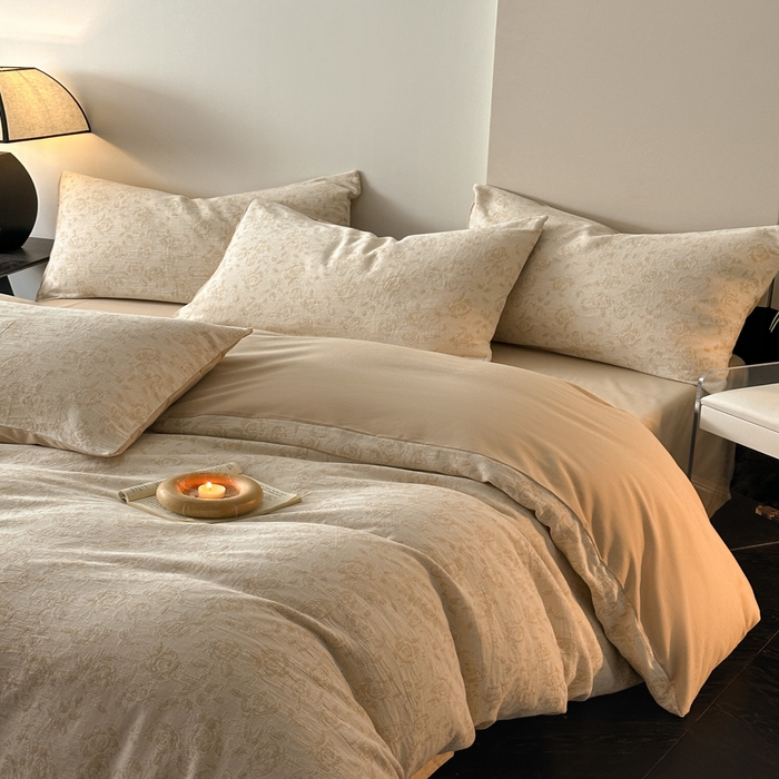 91家纺网 家纺一手货源 找家纺 博雅 2024新款全棉提花三层纱磨毛四件套（上图送2000元货款） 洛丽塔（米）