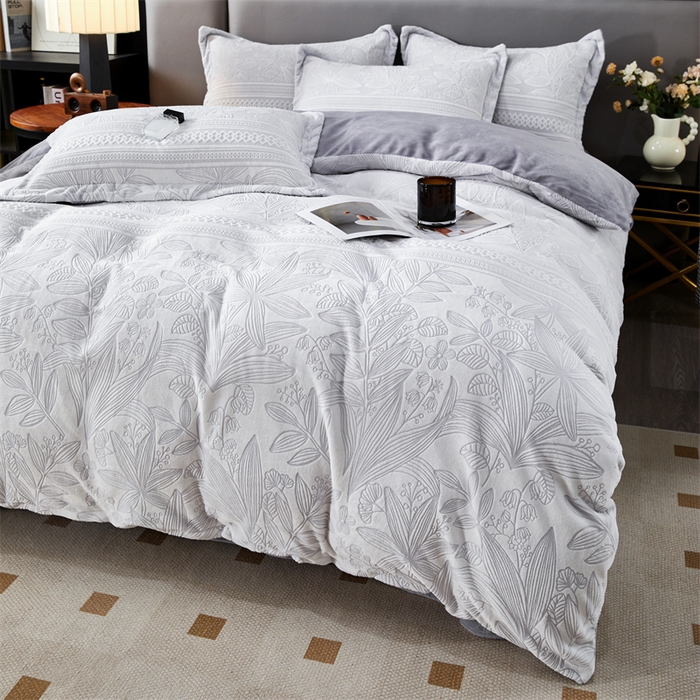 91家纺网 家纺一手货源 找家纺 2024新款A类8斤雕花绒牛奶绒四件套 芳草-灰