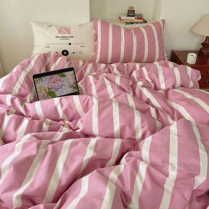 91家纺网 家纺一手货源 找家纺 （总）桃喜 2024新款ins风全棉混搭四件套系列