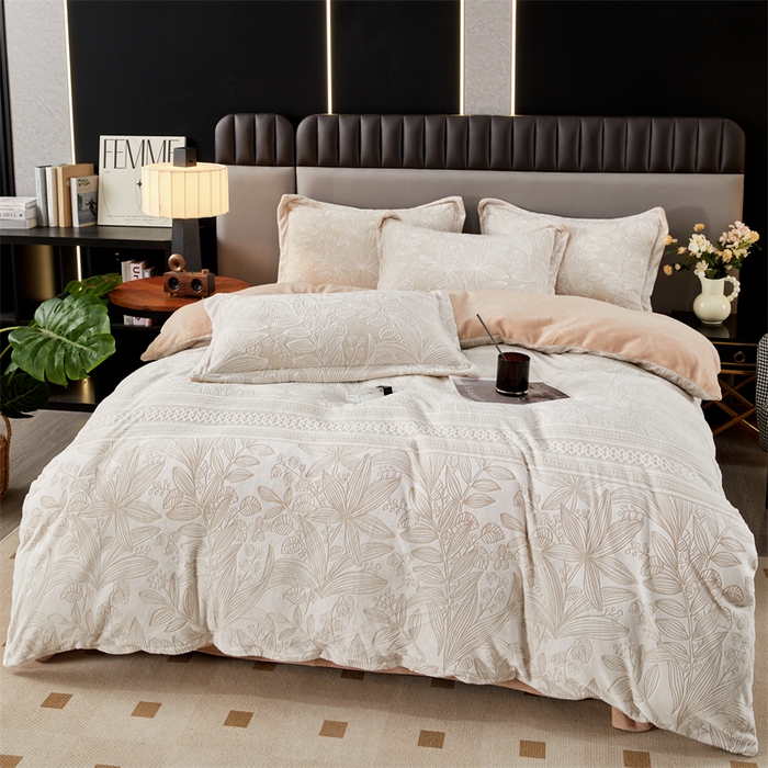 91家纺网 家纺一手货源 找家纺 2024新款A类8斤雕花绒牛奶绒四件套 芳草-黄