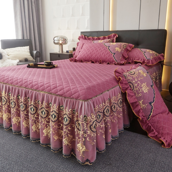 91家纺网 家纺一手货源 找家纺 罗艺轩 2024新款色织蕾丝夹棉床裙三件套-皇家贵族 皇家贵族-珊瑚红