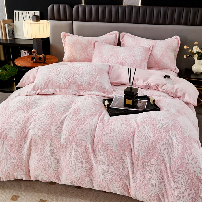91家纺网 家纺一手货源 找家纺 2024新款A类8斤雕花绒牛奶绒四件套 秋思-粉