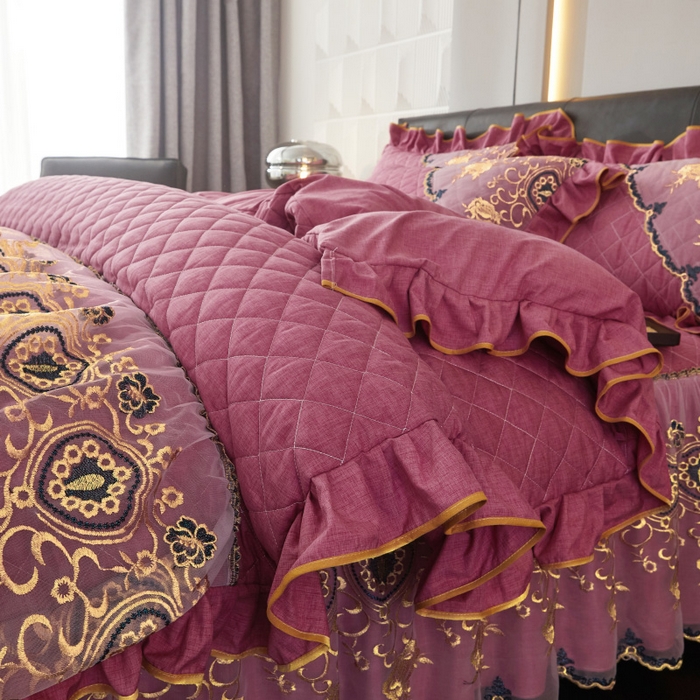 91家纺网 家纺一手货源 找家纺 罗艺轩 2024新款色织蕾丝夹棉床裙款四件套-皇家贵族 皇家贵族-珊瑚红