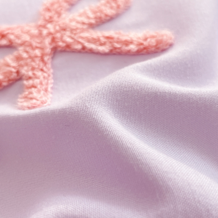 91家纺网 家纺一手货源 找家纺 易禾家纺 2024新款专板花型亲肤水洗棉毛巾绣花边四件套-小伙伴 小伙伴-紫