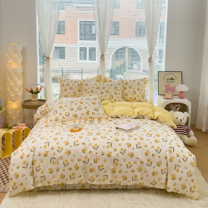 91家纺网 家纺一手货源 找家纺 铭博家纺 2024新款直播爆款网红全棉四件套13070印花吊边一字绣纯棉四件套工艺款 花园兔