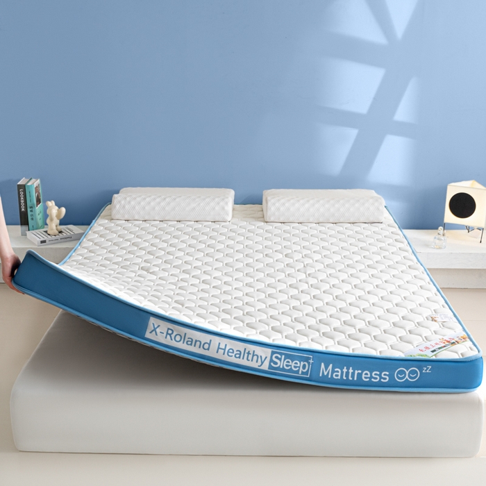 91家纺网 家纺一手货源 找家纺 欣罗兰垫业 2024新款A类牛奶丝记忆棉床垫 菱形蓝