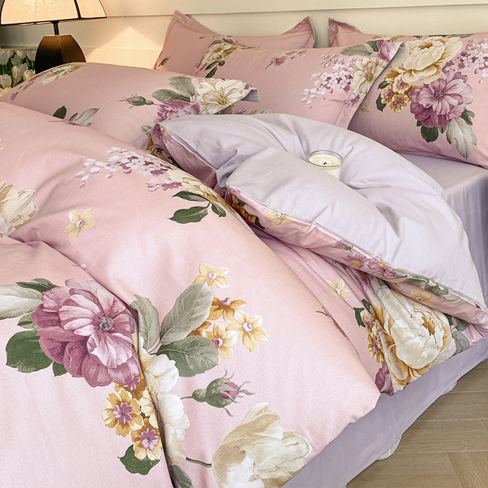 91家纺网 家纺一手货源 找家纺 格里芬家纺 2025新款花卉系列全棉加厚磨毛数码印花四件套（控价劵后标准208起） 妮可-紫