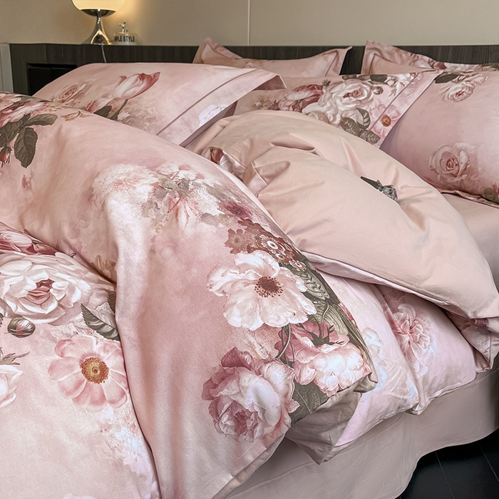 91家纺网 家纺一手货源 找家纺 格里芬家纺 2025新款花卉系列全棉加厚磨毛数码印花四件套（控价劵后标准208起） 倾城花恋