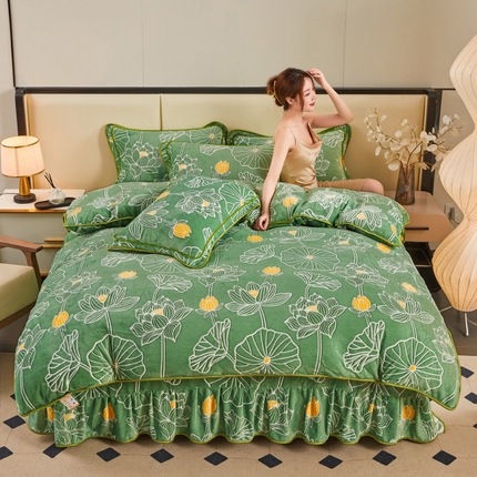 博兰蒂 2025新款床裙款高克重牛奶绒印花四件套 田园花卉