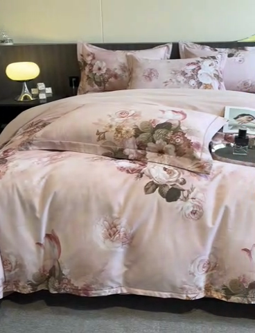 91家纺网 家纺一手货源 找家纺 格里芬家纺 2025新款花卉系列全棉加厚磨毛数码印花四件套（控价劵后标准208起） 倾城花恋