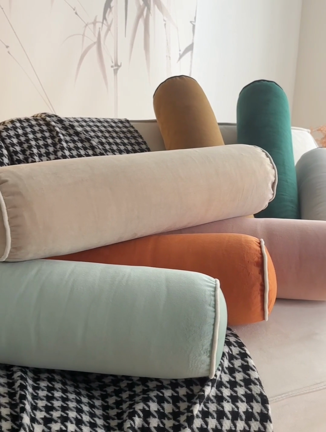 91家纺网 家纺一手货源 找家纺 （总）美茉家居 2024新款丝绒滚边糖果枕