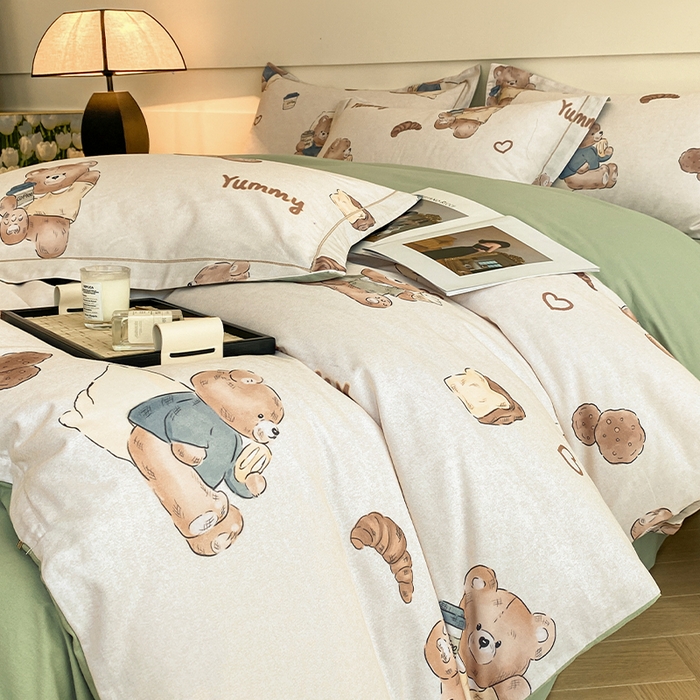 91家纺网 家纺一手货源 找家纺 格里芬家纺 2025新款花卉系列全棉加厚磨毛数码印花四件套（控价劵后标准208起） 快乐熊