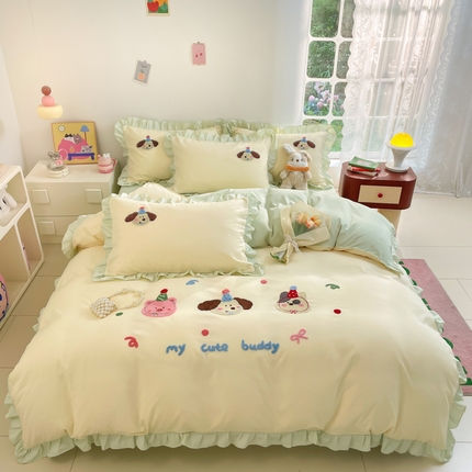 易禾家纺 2024新款专板花型亲肤水洗棉毛巾绣花边四件套-小伙伴 小伙伴-奶黄绿