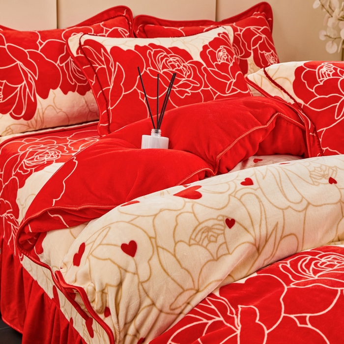 91家纺网 家纺一手货源 找家纺 博兰蒂 2025新款床裙款高克重牛奶绒印花四件套 浪漫花园