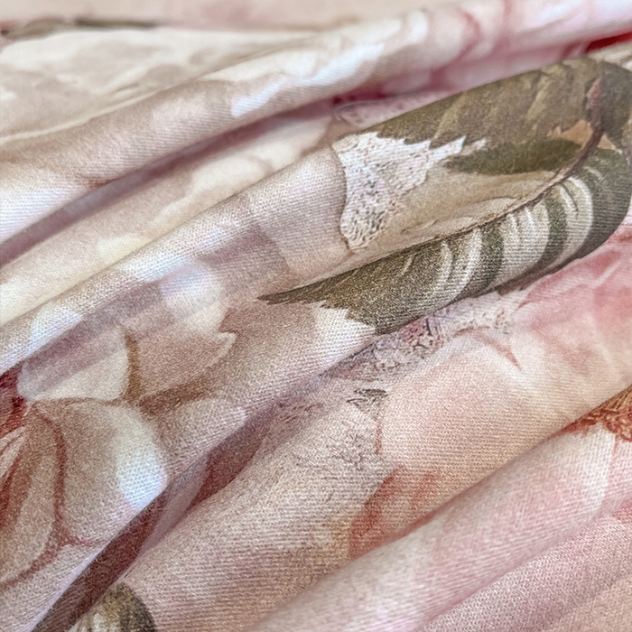 91家纺网 家纺一手货源 找家纺 格里芬家纺 2025新款花卉系列全棉加厚磨毛数码印花四件套（控价劵后标准208起） 倾城花恋