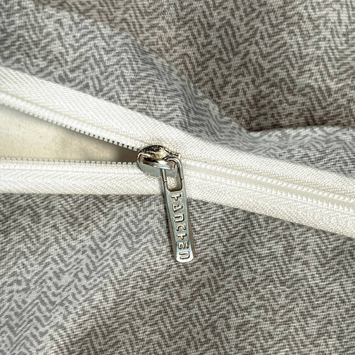 91家纺网 家纺一手货源 找家纺 2024新款小清新全棉印花学生宿舍三件套-68系列 D洛伊-灰