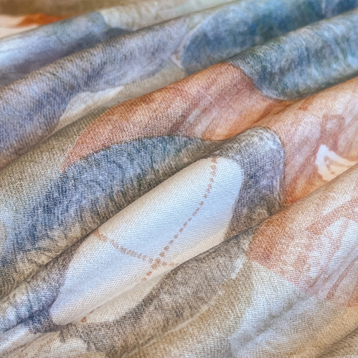 91家纺网 家纺一手货源 找家纺 格里芬家纺 2025新款花卉系列全棉加厚磨毛数码印花四件套（控价劵后标准208起） 梦幻熊熊-桔