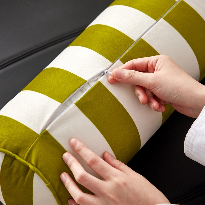 91家纺网 家纺一手货源 找家纺 （总）美茉家居 2024新款丝绒彩条糖果枕