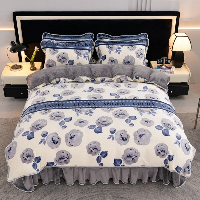 91家纺网 家纺一手货源 找家纺 千嘻汇 2025新款7斤牛奶绒金貂法莱绒床裙款保暖绒四件套 花韵