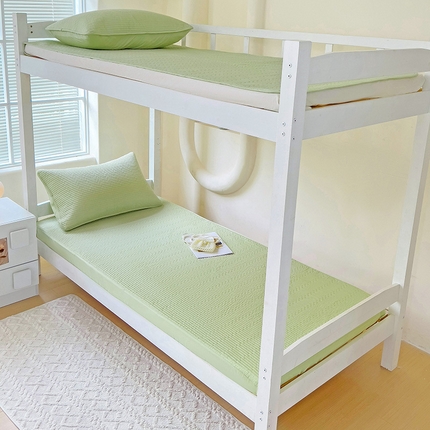 漫时光 2025新款纯棉素色床盖学生宿舍夹棉床笠 稚芽绿